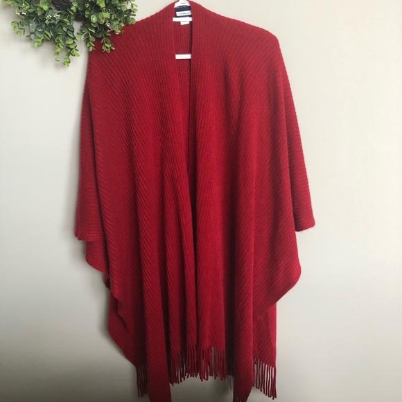 croft & barrow Sweaters - Croft & Barrow red festive shawl   Sz OS